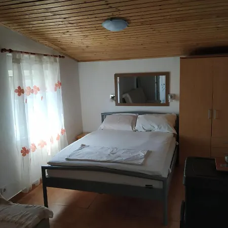 Anka Appartement Savar