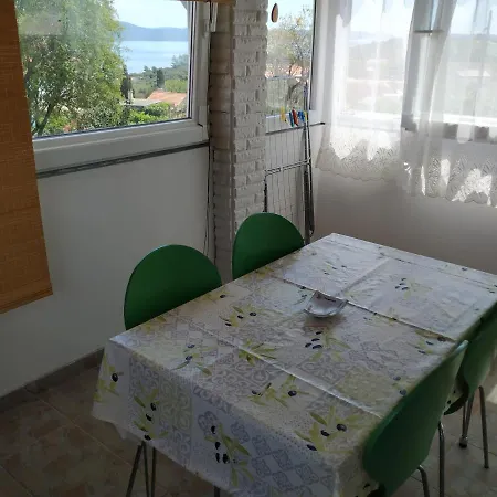 Apartament Anka Savar